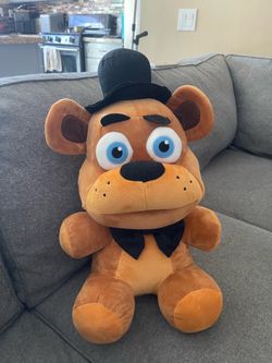 Five Nights At Freddy’s 2016 Jumbo Freddy Plush