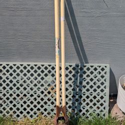 Post hole digger fiberglass handle 