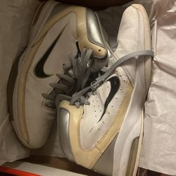 Nike Air Basketball Shoes size 10