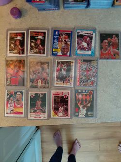 Michael Jordan & Chicago Bulls Basketball Card Lot