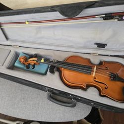 Violin With New Shoulder Rest