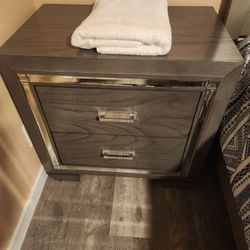 2 Gray Nightstands With Mirror Finish Great Shape $100