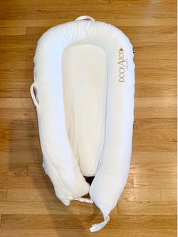 DockATot Baby Lounger + Extra Cover