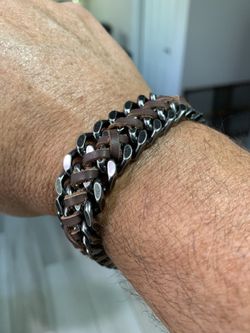 BICKER BRACELET. $20