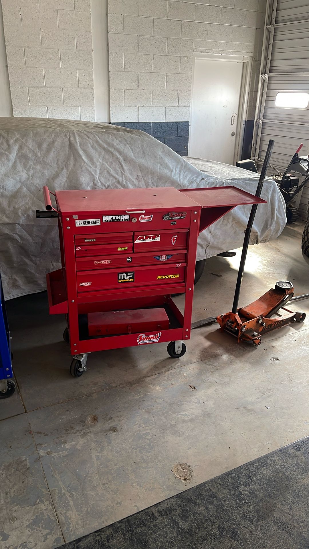Us General Xl Added Attachments Red Lube Tech Box
