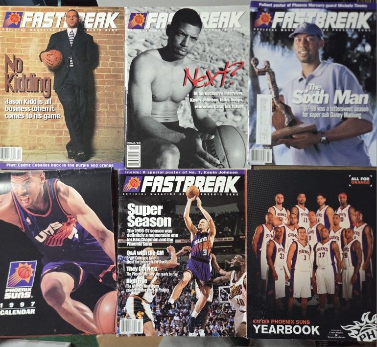 Large Lot Of Magazines W/ DBacks SUNS Cardinals & COYOTES