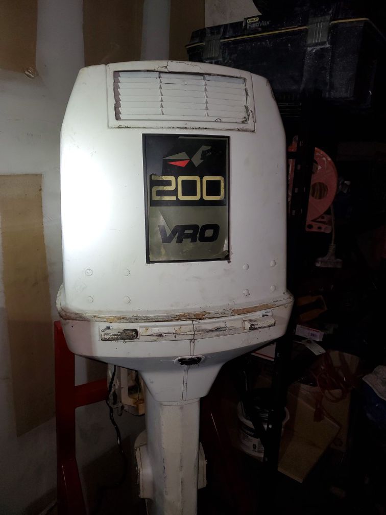 200 hp johnson outboard