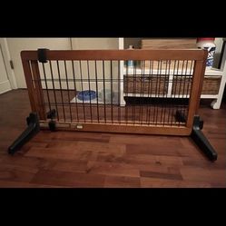 Free-Standing Pet Gate by Carlson