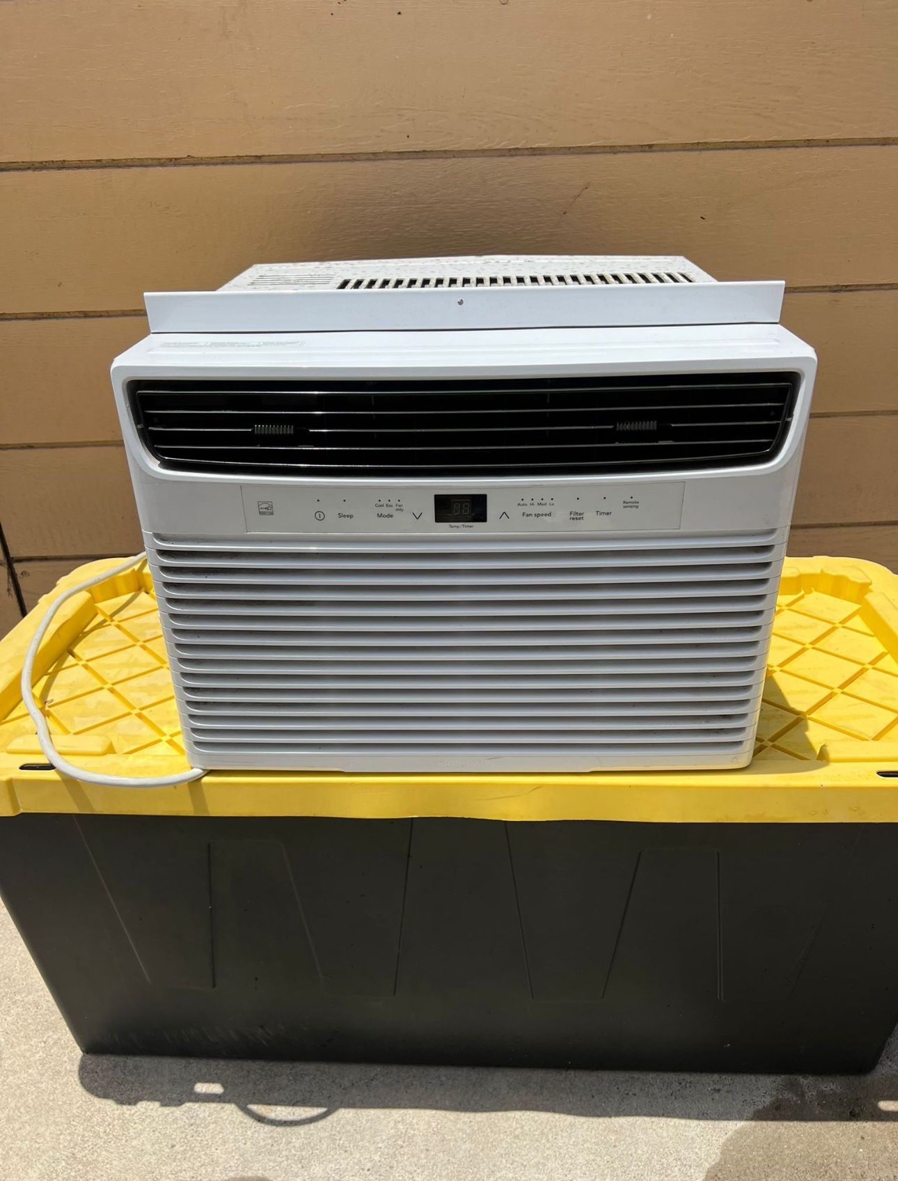 Frigidaire AC Unit