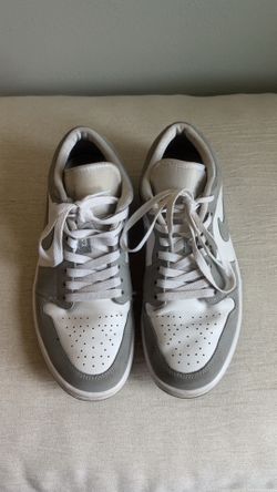 Woman Nike& Converse size 9