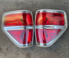 Ford F150 2014 Tail light Set