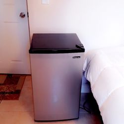 Space-Saving Refrigerator In Good Condition 