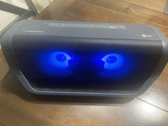 LG XBOOM Go Portable Wireless Bluetooth