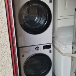 NEW LG Front Load Washer And Stackable Electric 220volt Dryer Apartment Size 24" Wide 