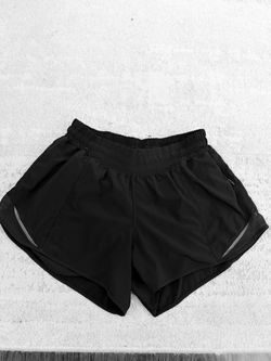 lululemon shorts size 8