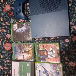 Xbox One 500gb Games Charging Dock