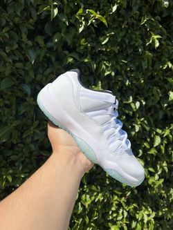 Jordan 11 Retro Low Legend Blue