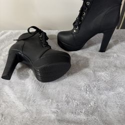 Black Boots 6.5