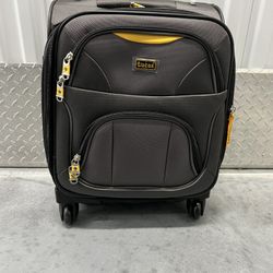 Lucas Luggage Brand New - Carry On