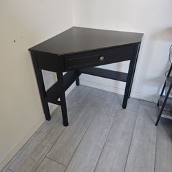 Corner Desk/TV Stand With Drawer 