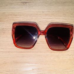 Vibrant Red Geometric Sunglasses with Chunky Design