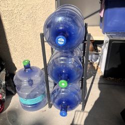 4 Water Jugs With Stand 