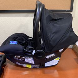 Infant Car Seat With Base ( Graco)