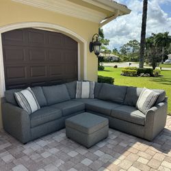 Sectional Couch 