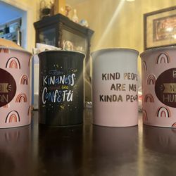 Make Up Brush Holders 