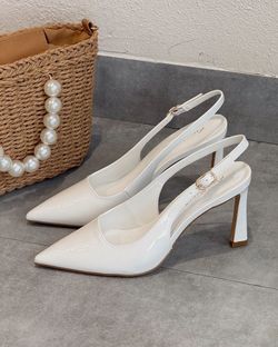 Ladies designer shoes with box 📦