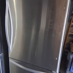 Whirlpool Stainless Steel French Doors Apartment Side Fridge Fully Functional 