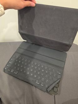 iPad pro 12" keyboard