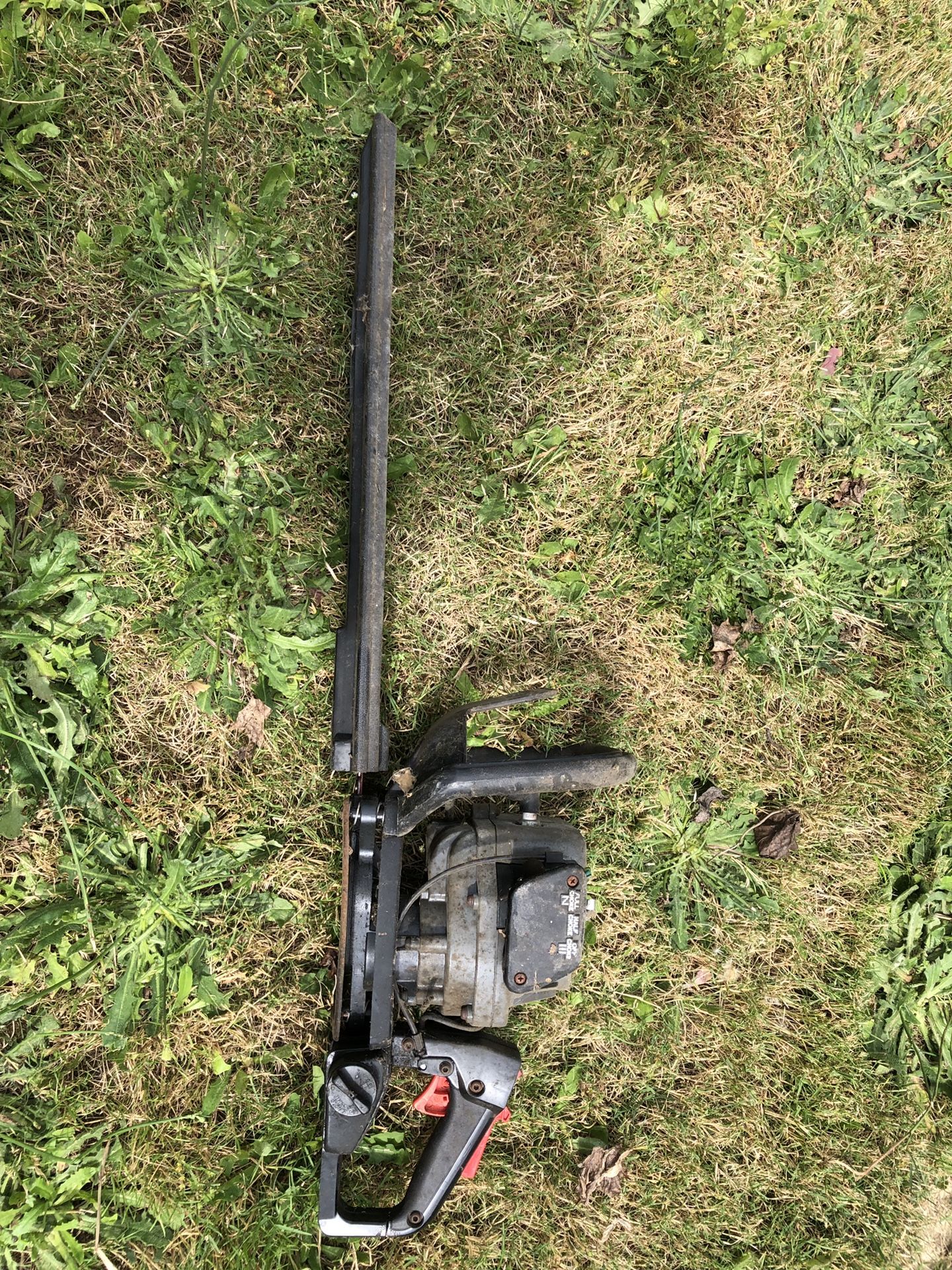 Craftsman bushwacker gas hedge trimmer for Sale in Oregon City,