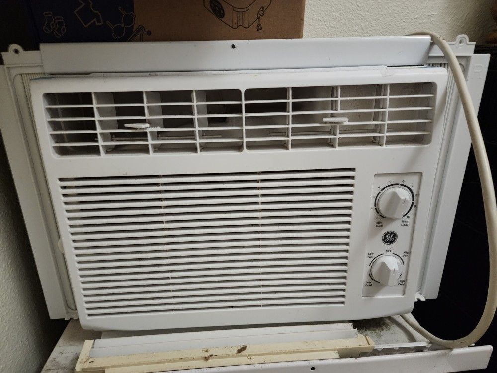 GE  5,000 btu  A/c Unit