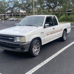 1990 Mazda Truck 