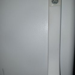 White Ge Refrigerator