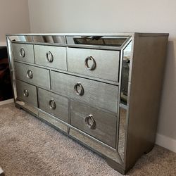 Large Dresser - Mirrored Trim, 9 Drawers 