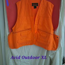 Picture 1to 6 Men's  XL Hunting Jackets And Vest(Read Descriptions)