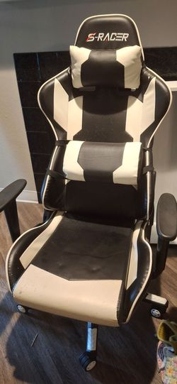 S Racer gaming chair