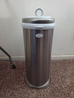 Ubbi diaper pail