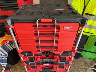 Milwaukee PACKOUT 4-Drawer Toolbox