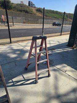 Werner 4' ladder