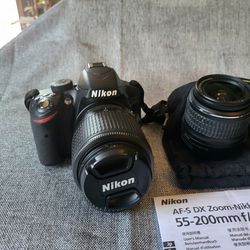 Nikon D3200 camera

Like new! 