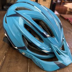 Mountain Bike Helmet