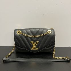 Louis Vuitton New Wave Chain Bag