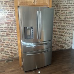 Samsung Smart Refrigerator 