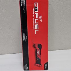 Milwaukee M18 FUEL 18V Lithium-Ion Cordless Brushless Oscillating Multi-Tool (Tool-Only)Brand New 