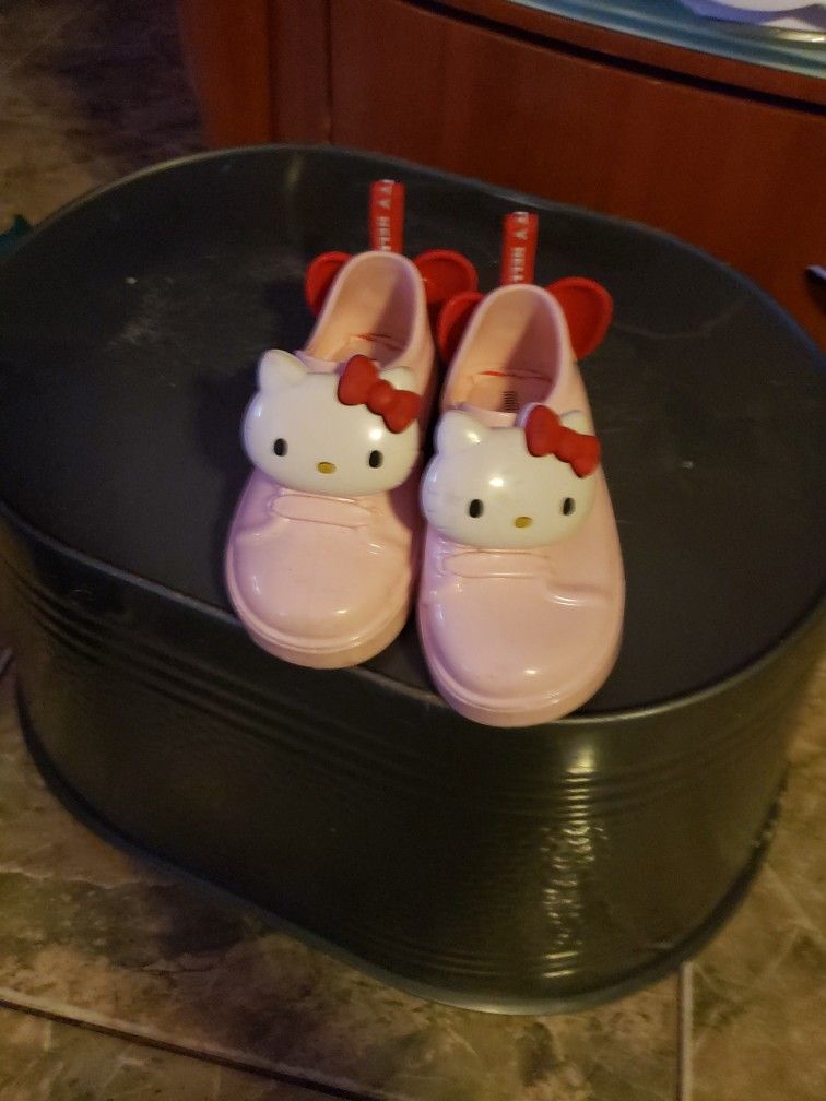 Hello Kitty shoes for little girls by many Melissa