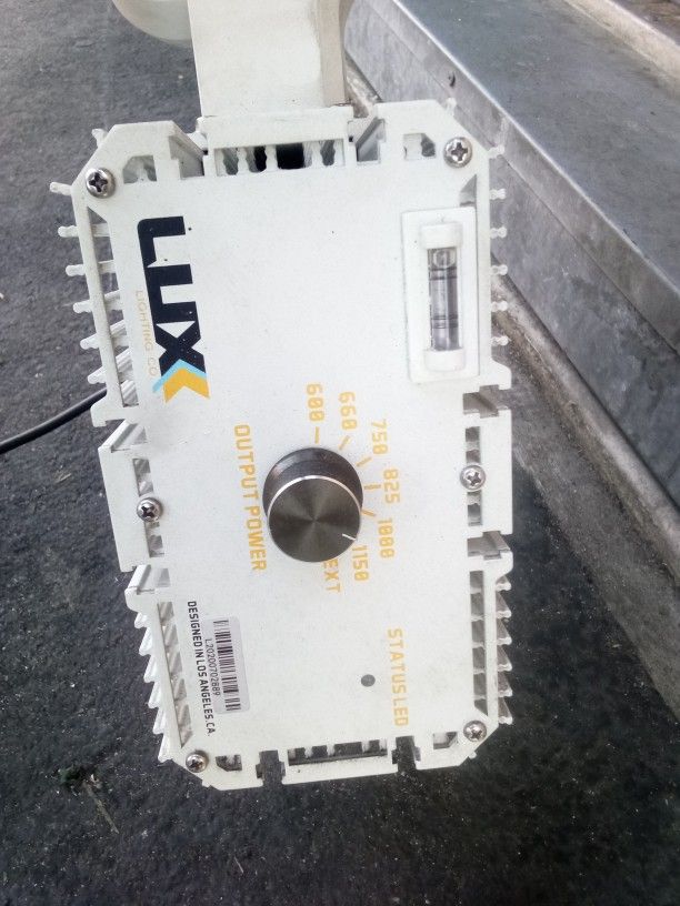 Lux 1000w Grow Light