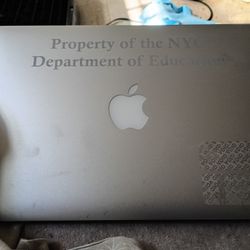 Apple Air Silver And 11 Ich